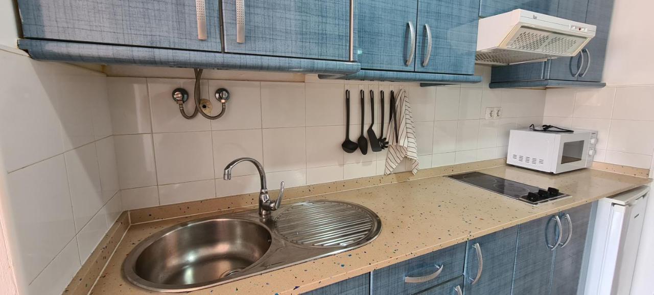 Beautiful Garden Flat Nearly Refurbished Free Wifi Apartment คอร์ราเลโฮ ภายนอก รูปภาพ